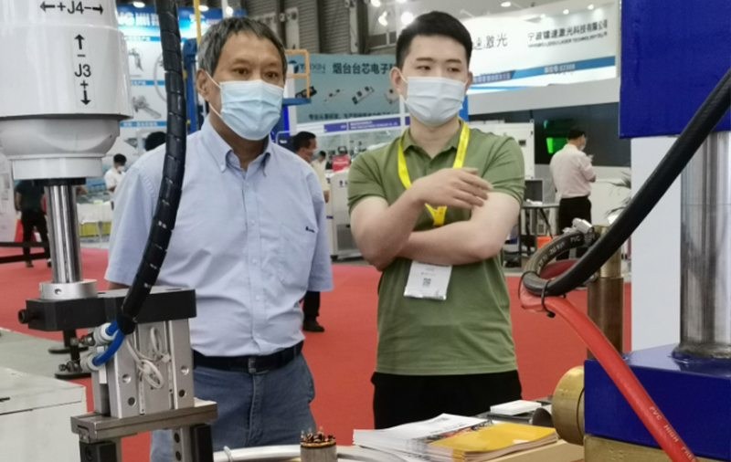 51漫画网站版在线看,埃森焊接与切割展